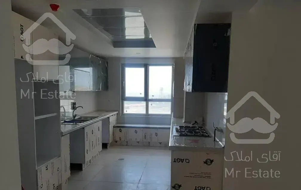 آپارتمان 162متری سه خواب غرب دریاچه چیتگر