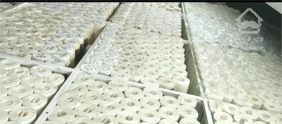 (انبار پارکت)توزیع کاغذ دیواری از رولی ۱۳۷۰۰۰