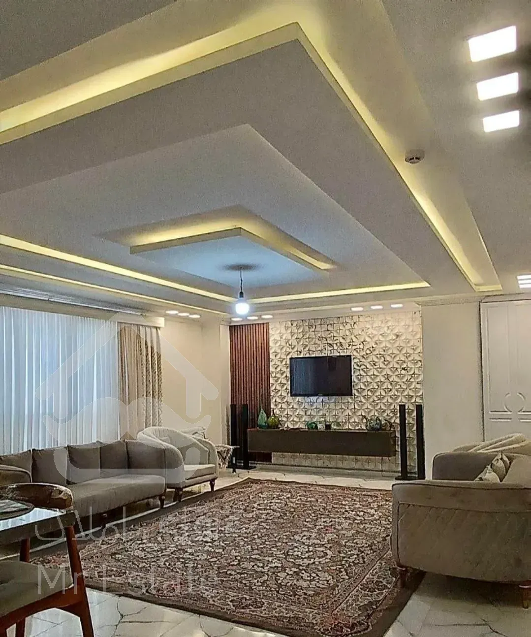 ۱۳۰ متر/دیلمان/تک واحد/نوساز/۲ پارکینگ