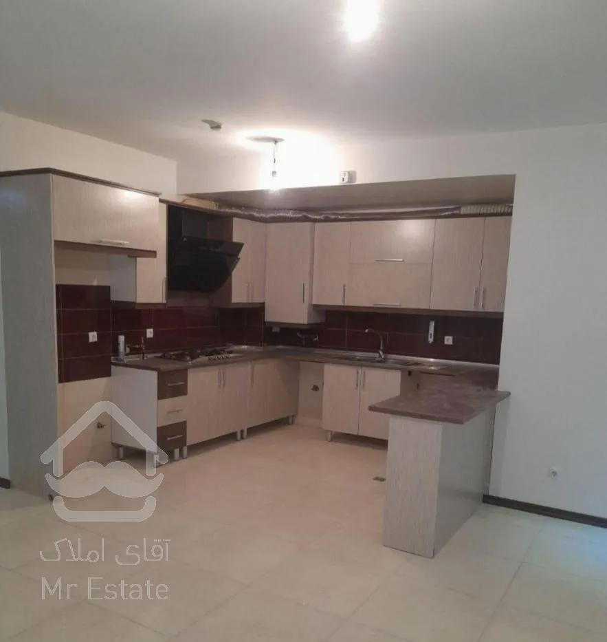 ۱۱۱متر دهکده المپیک سه خوابه باپارکینگ بازسازی شده