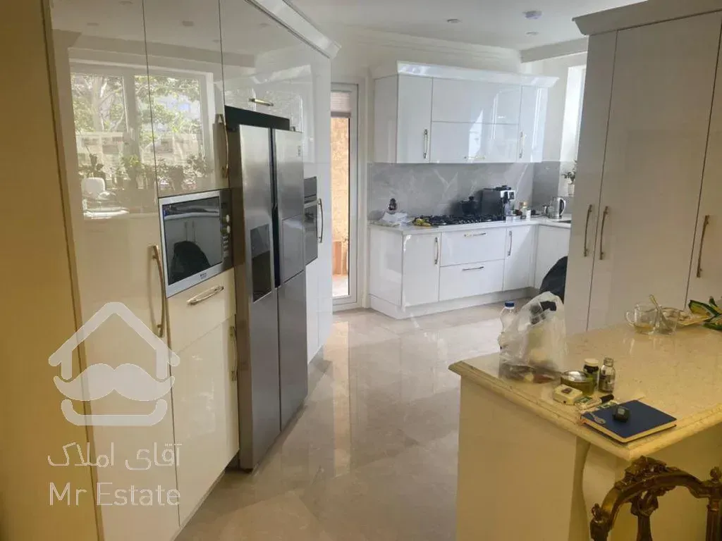 اجاره و رهن آپارتمان فرشته 240  متر لاکچری