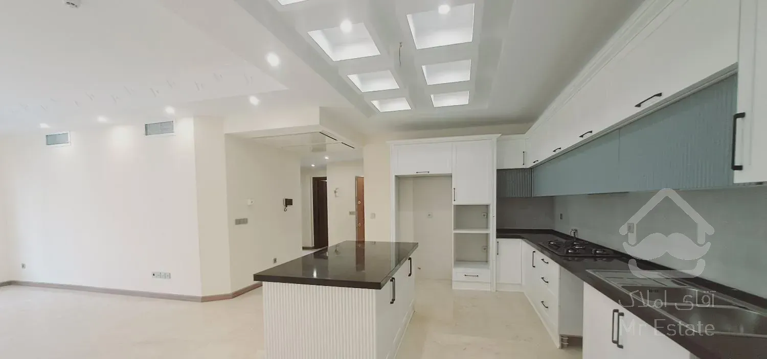 ۸۸ متر ۲ خواب / طبقات بالا / کم واحد