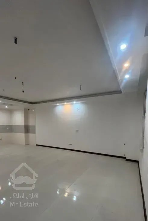 فروش واحد۱۰۰متری نقل نوساز لوکیشن عالی  شهرک فجر