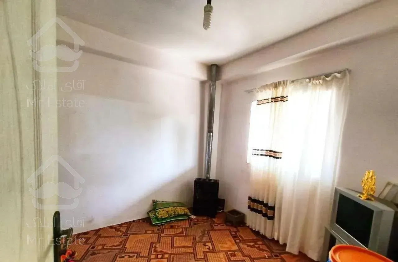 فروش ویلا 300متری باحیاط زیبای مرکبات