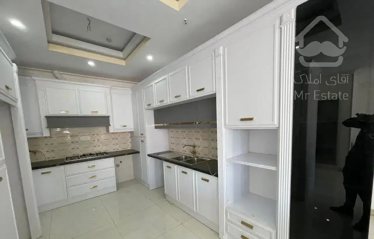 ۱۷۵متر رو به آفتاب / تخلیه فوری / نما رومی