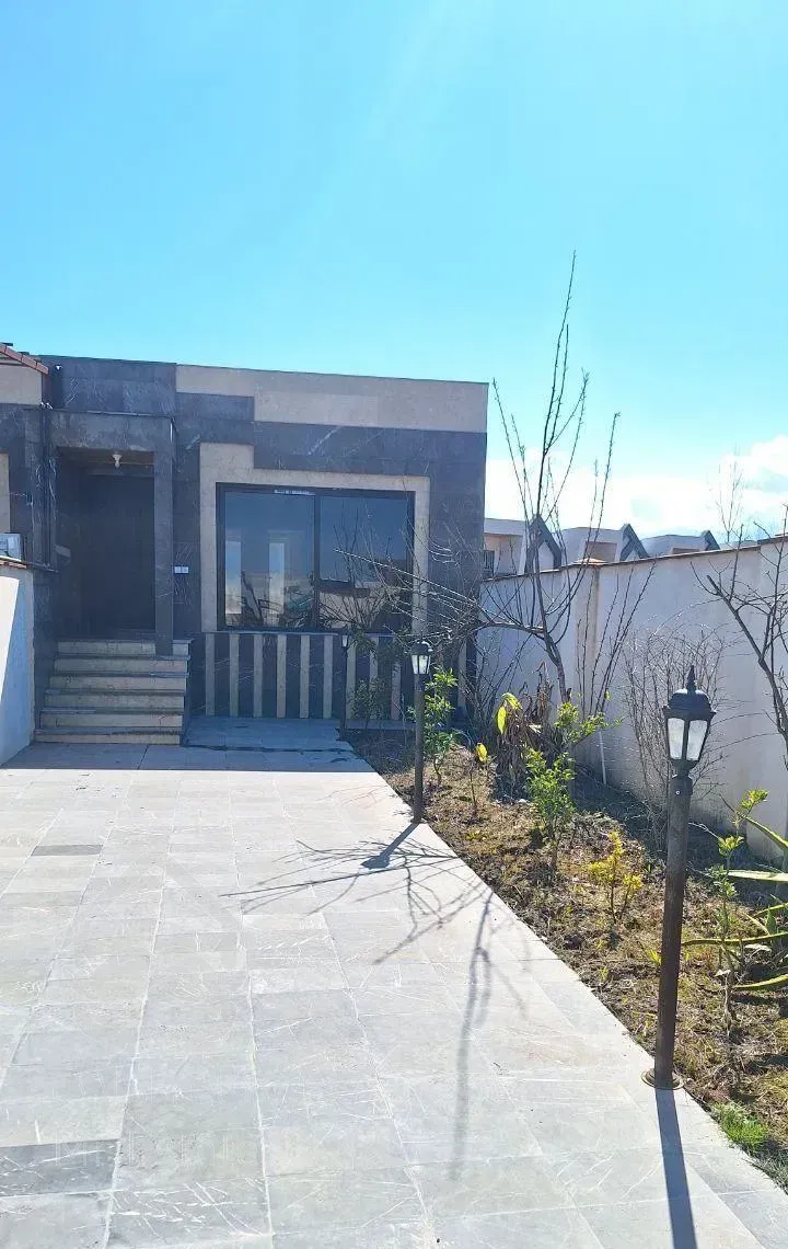 ویلا باغچه همکف 180 متری شهرکی سندتک‌برگ