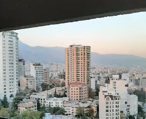 الهیه ۱۳۱ متر  ،  برج