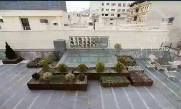 فروش 300 متر در نیاوران