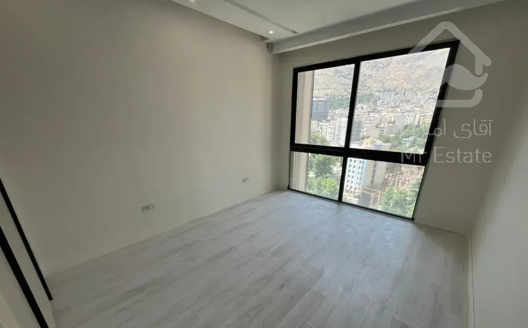 ۳۳۰ متر/کامرانیه شمالی/ویو ابدی/مدرن/عکس واقعی