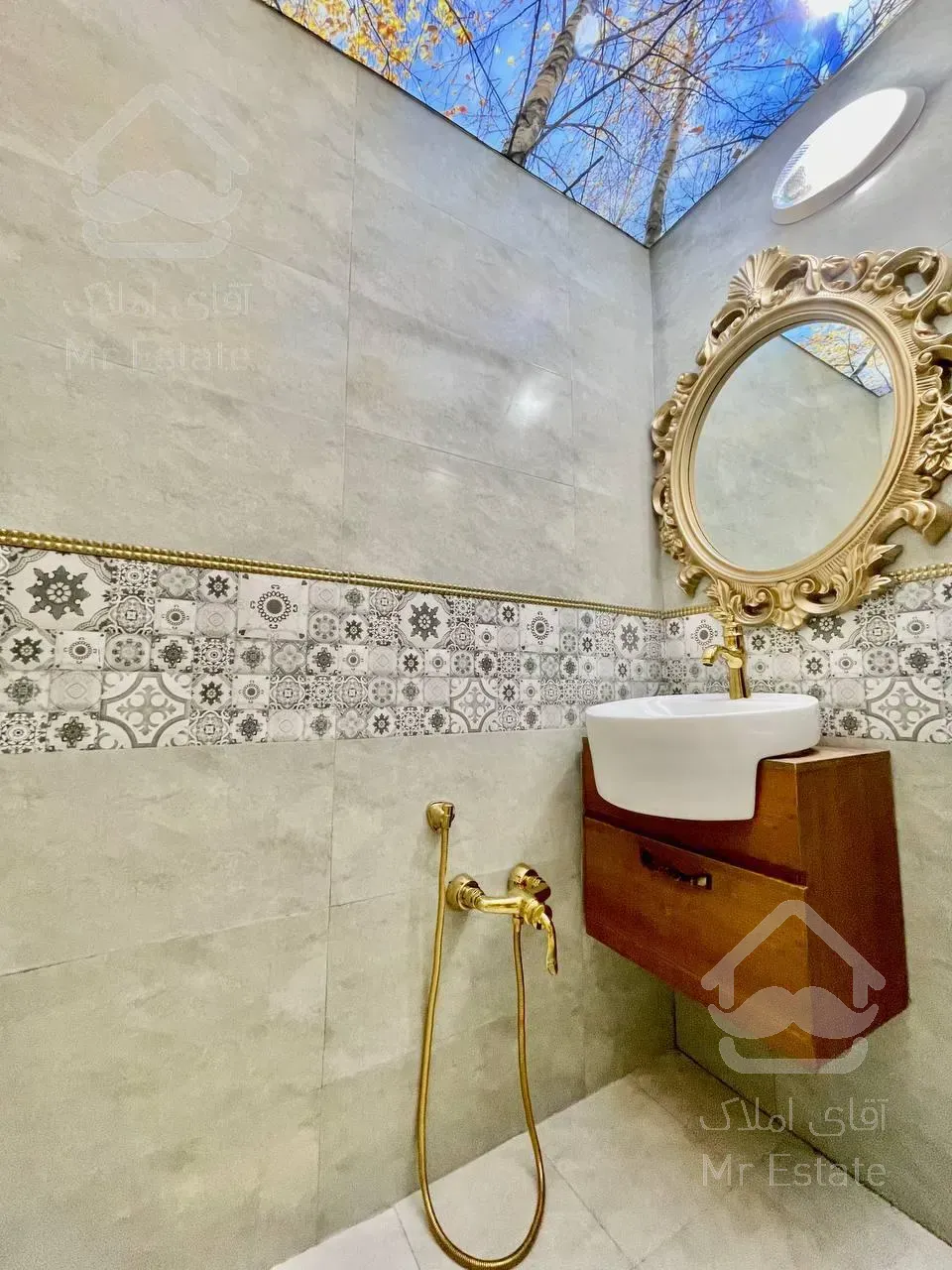 همکف مدرن. ۹۰ متری. شهرکی.