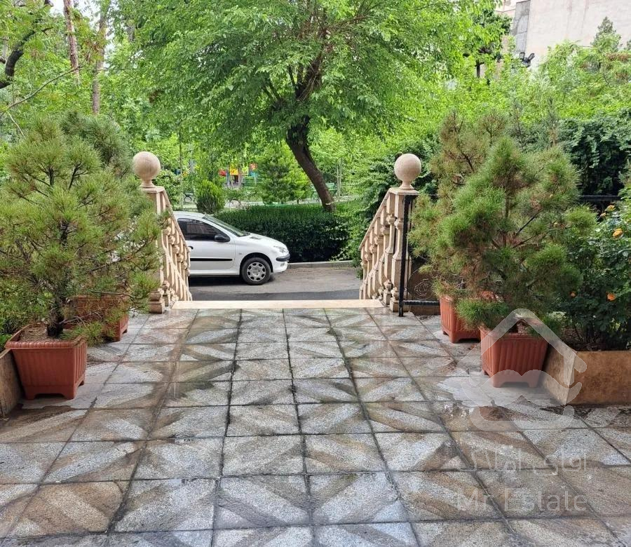 آپارتمان ۱۳۵متر* فرمانیه * دید ابدی پارک