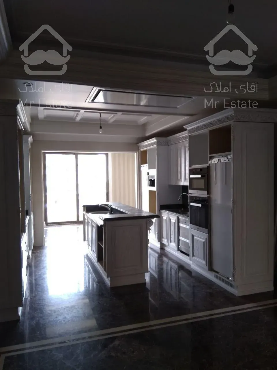 آپارتمان 280  متری فرمانیه کامرانیه شمالی