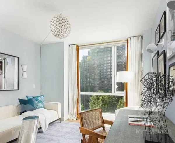 ١٢٠ متری برج باغ ستین چیتگر منطقه ٢٢