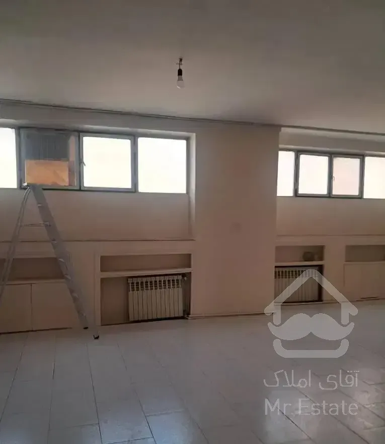 ۱۲۰ طبقه ۲، شریعتی جنوبی، پاستور