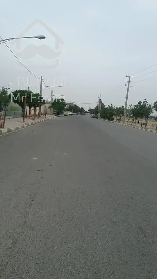 زمین بایر دو نبش بهر خیابان