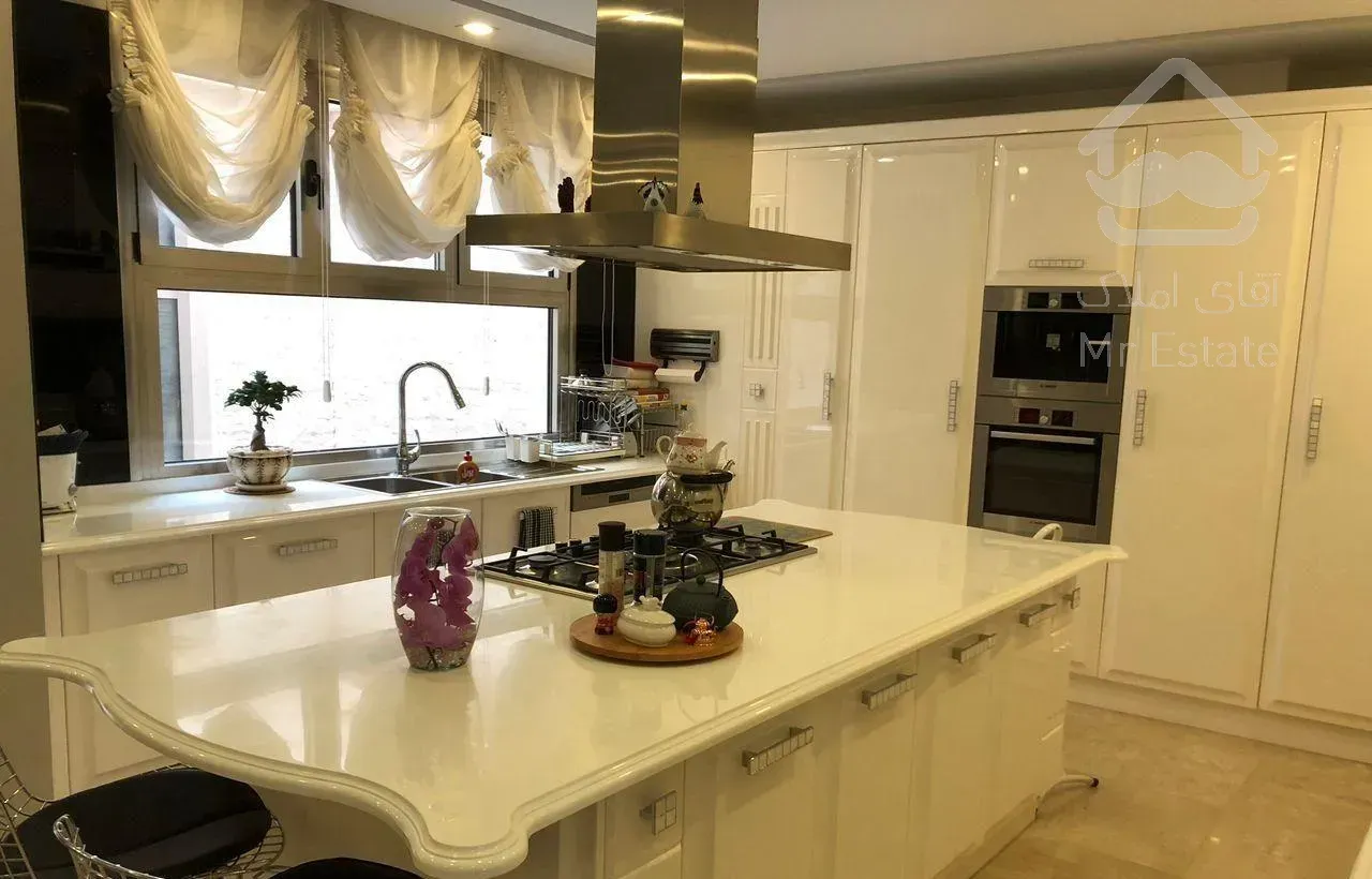 145متر 3خواب. نیاوران پارک مهر