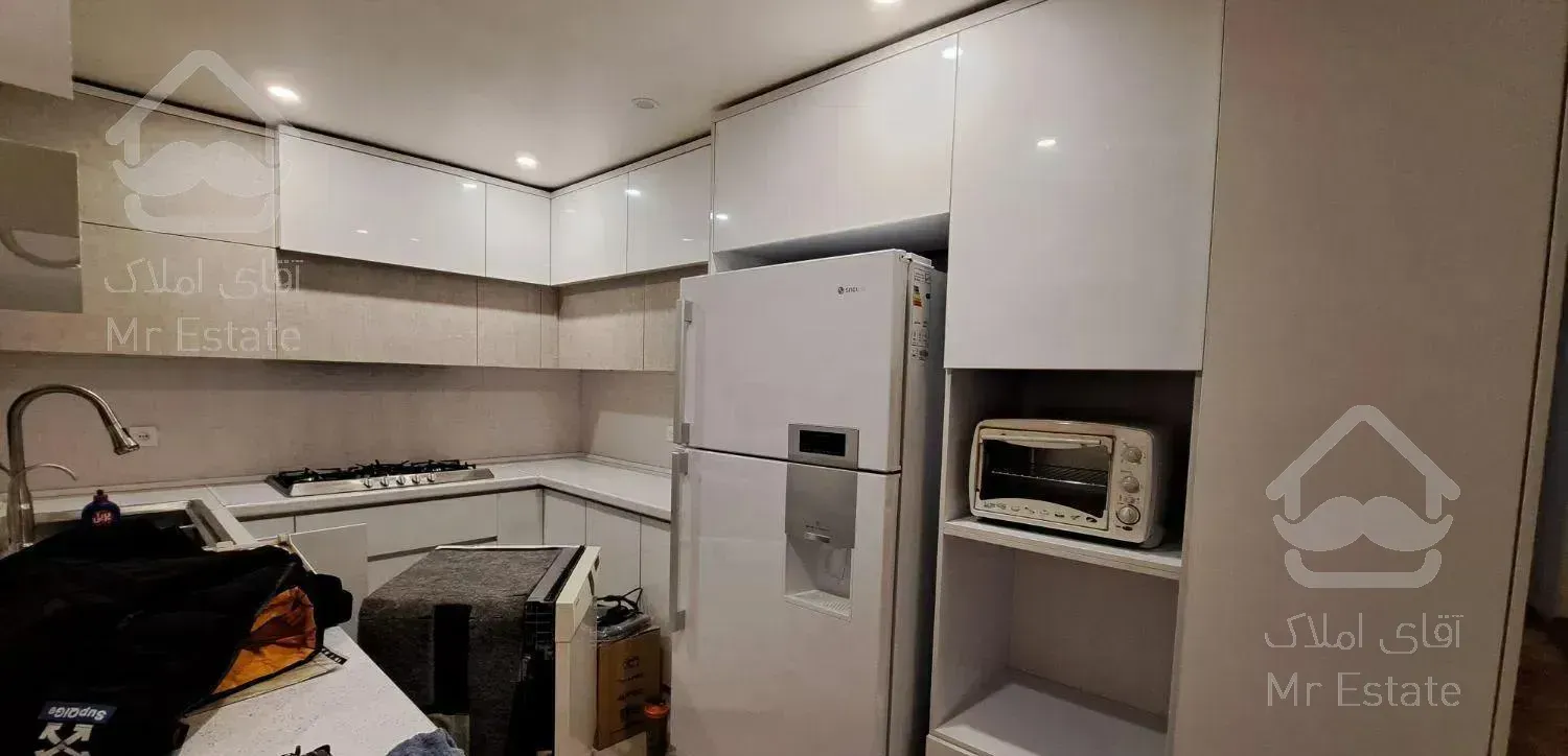 ۹۷ متری/تک واحدی/طبقه اول/ کوچه منطقه