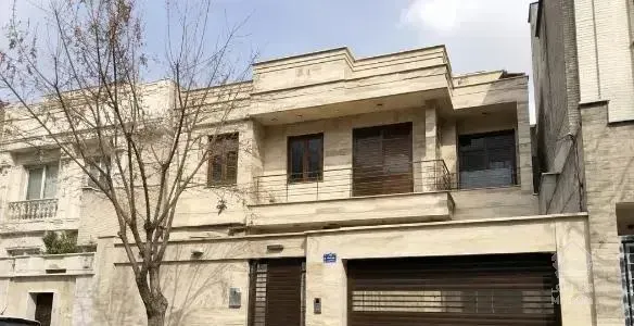 ویلایی300متری پشت حاشیه فلاحی