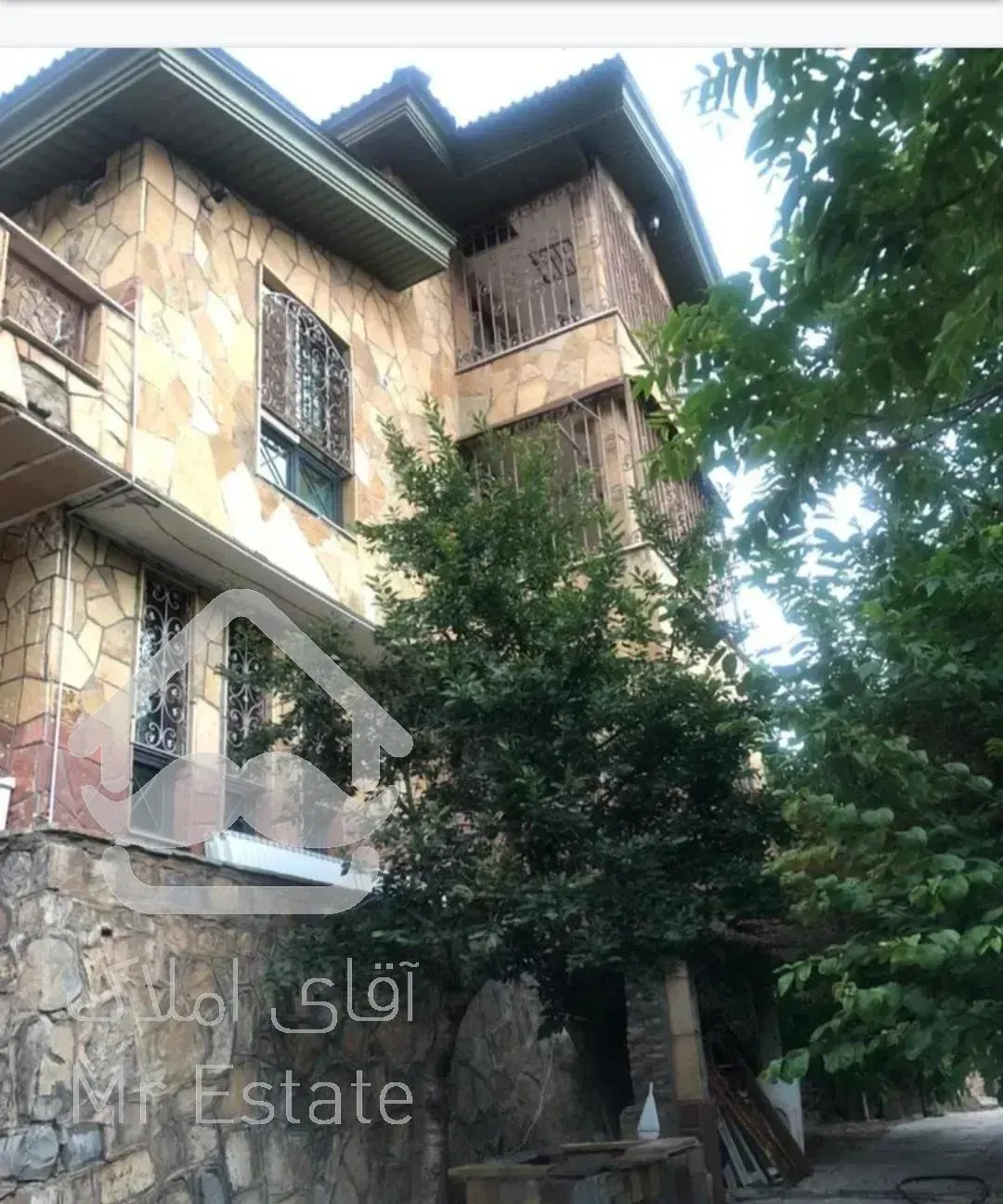 فروش ویلا ۱۵۰۰ متر فشم (لالان)