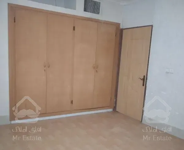 آپارتمان ۸۵ متری 1خوابه تمیز