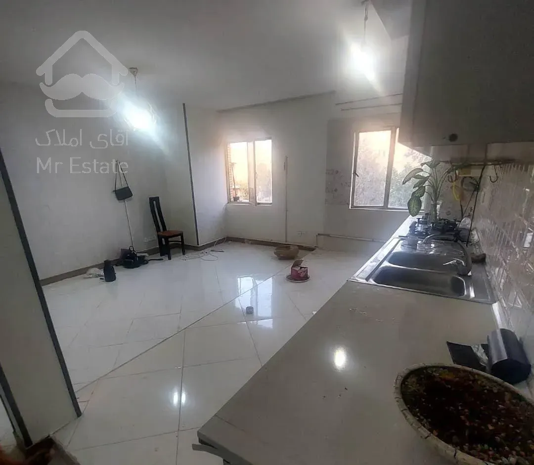 ۶۵ متر آپارتمان واقع در مجتمع عقاب شهرک ناز