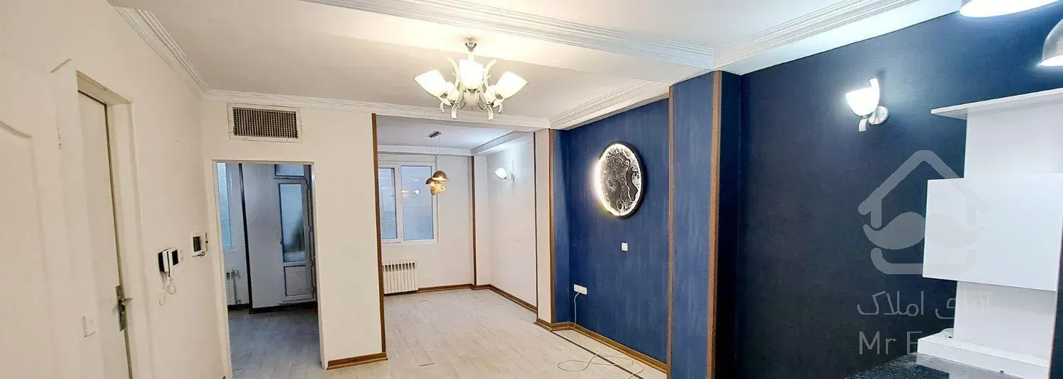 55 متر پارکینگ دار نزدیک مترو بریانک