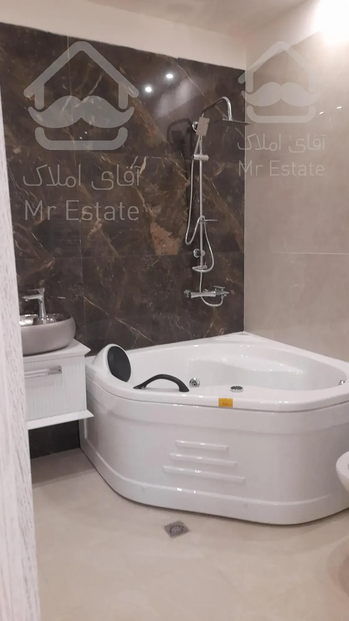 خرید آپارتمان/سه خوابه/ نوساز /بلوار فردوس