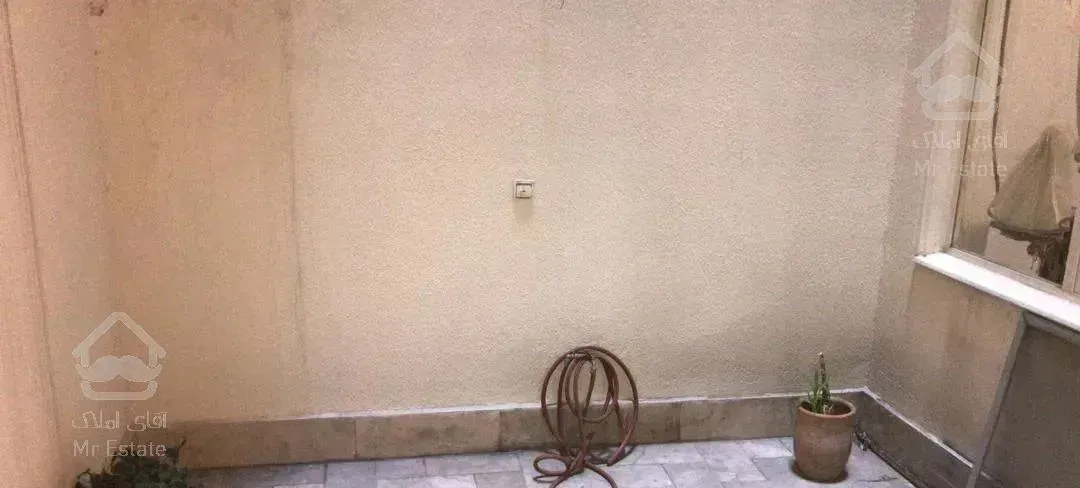 آپارتمان 210متر سه خواب،سند تک برگ،لوکیشن ثارالله