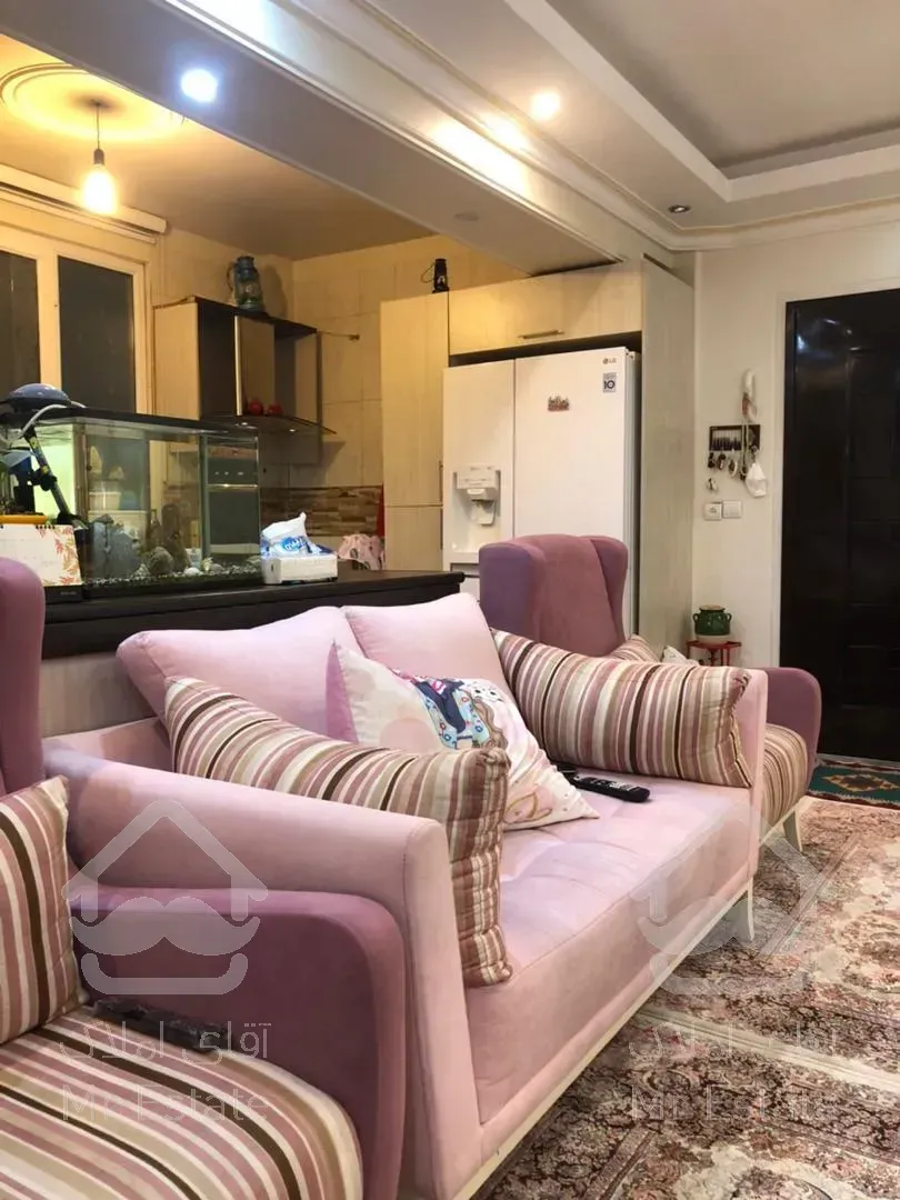 اپارتمان۷۱ متری ۲ خواب ،وام دار، قابل رهن، خوش نقش، قول امکانات