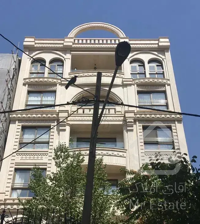 شیخ بهای شمالی ۲۰۰ متر ۳ خوابه تک واحدی