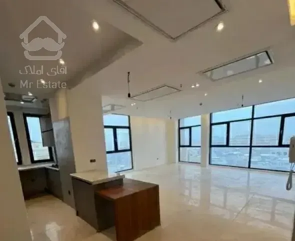 اول حافظ سه نبش ۱۲۰ متری دو قدمی وکیل اباد