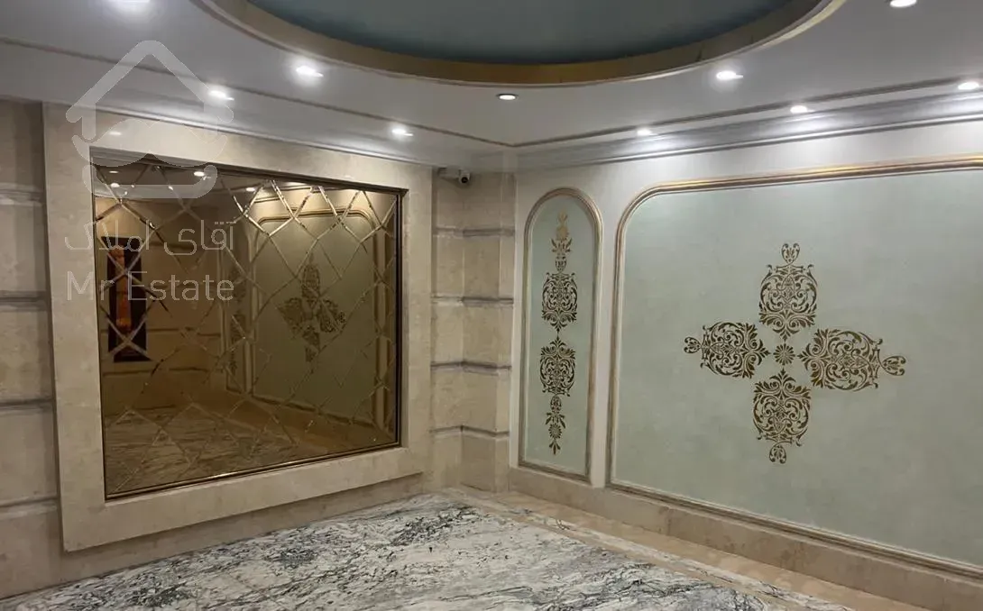 ۲۰۰متری/۶ساله/۲پارکینگ/فول لاکچری/سوم نیروهوایی