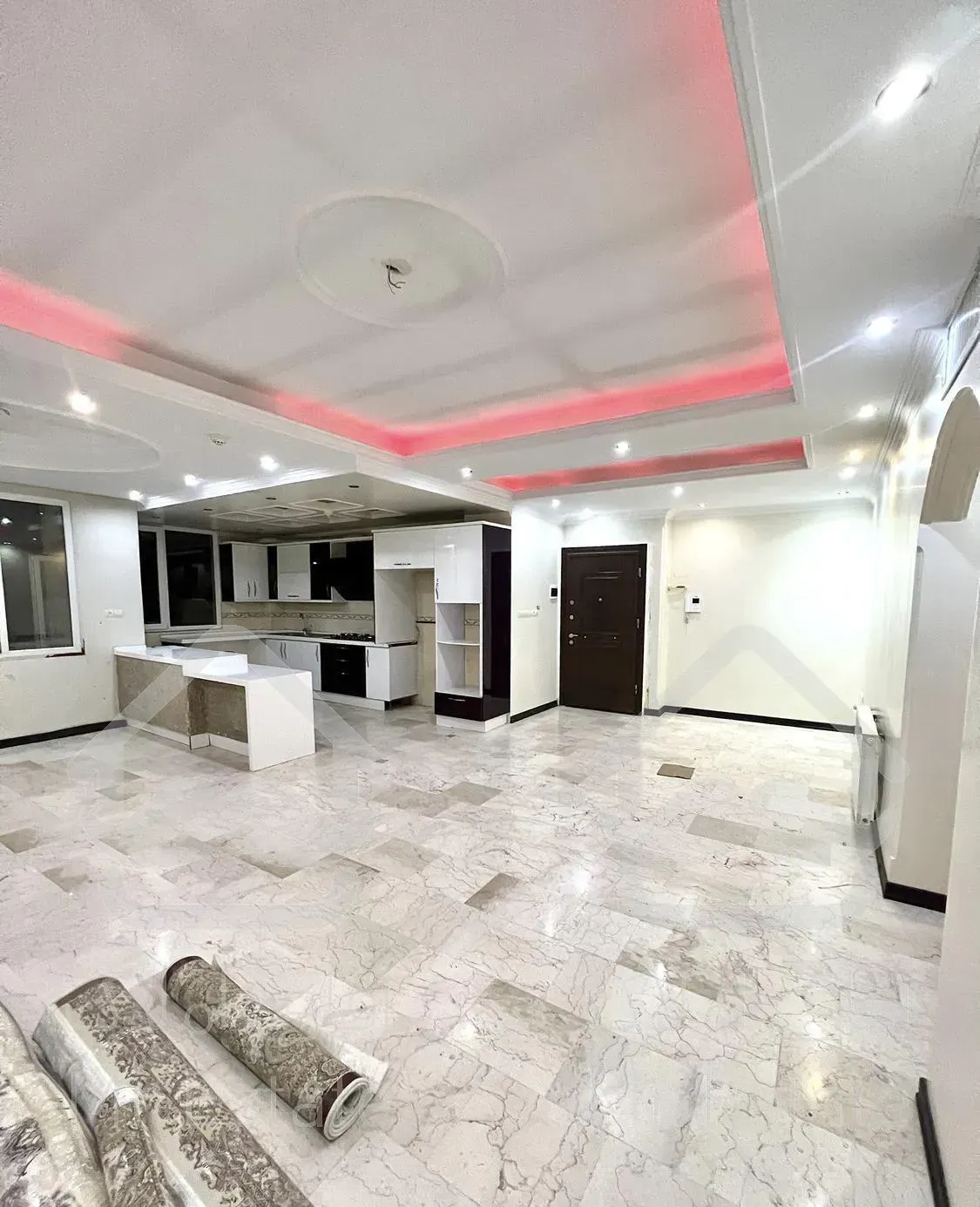 اجاره آپارتمان ۱۰۵ متر دو خواب غرق نور