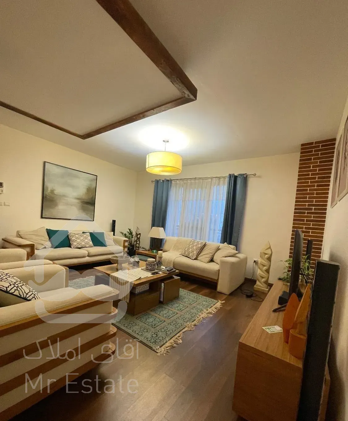 فروش واحد ل*وکس ۱۱۸ متری لابی سرایداری رادیودریا