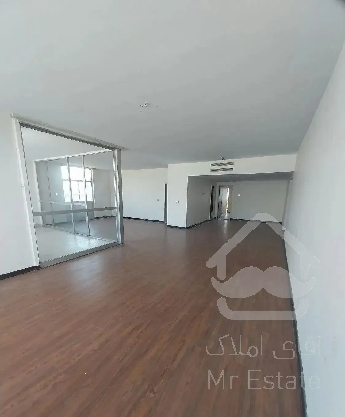 برج شهرک غرب * ۲۱۰ متر * ویودار