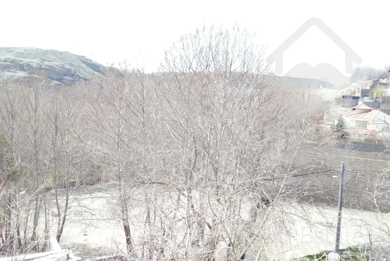 ویلا اجاره ای شاندیز مشرف به رودخانه