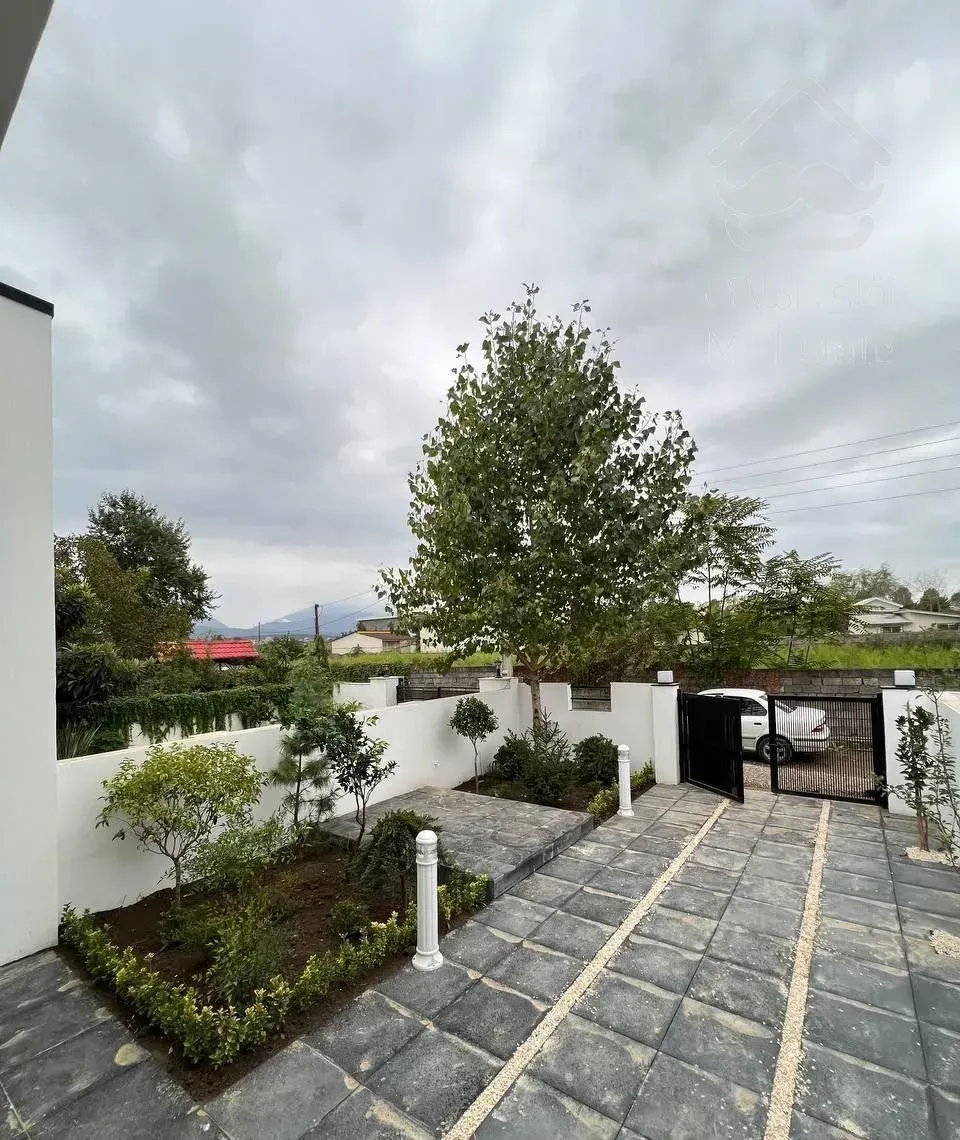 ویلاباغچه۲۰۰متری*شهرک تهرانی نشین*زیرقیمت فوری