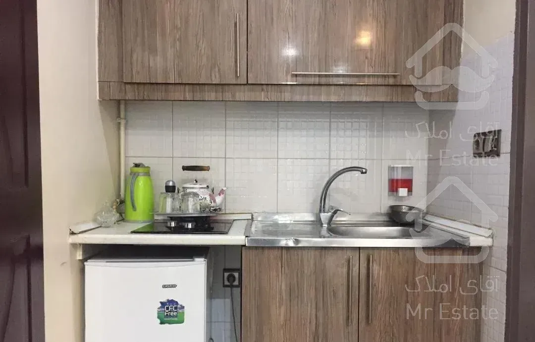 سوئیت سه تخت عرشیا