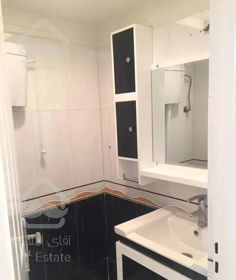 100 متر 2 خواب شرق فلکه دوم