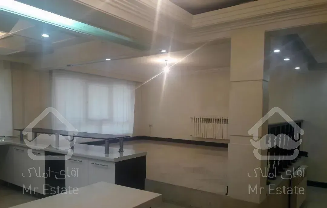 آپارتمان ۱۴۵ متری ۳ خوابه ۱۰ ساله کامرانیه