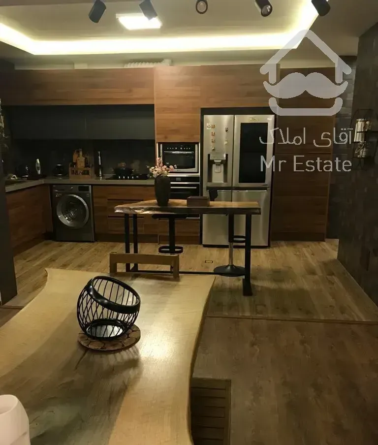 آپارتمان ،۱۶۵متری،قائم مقام