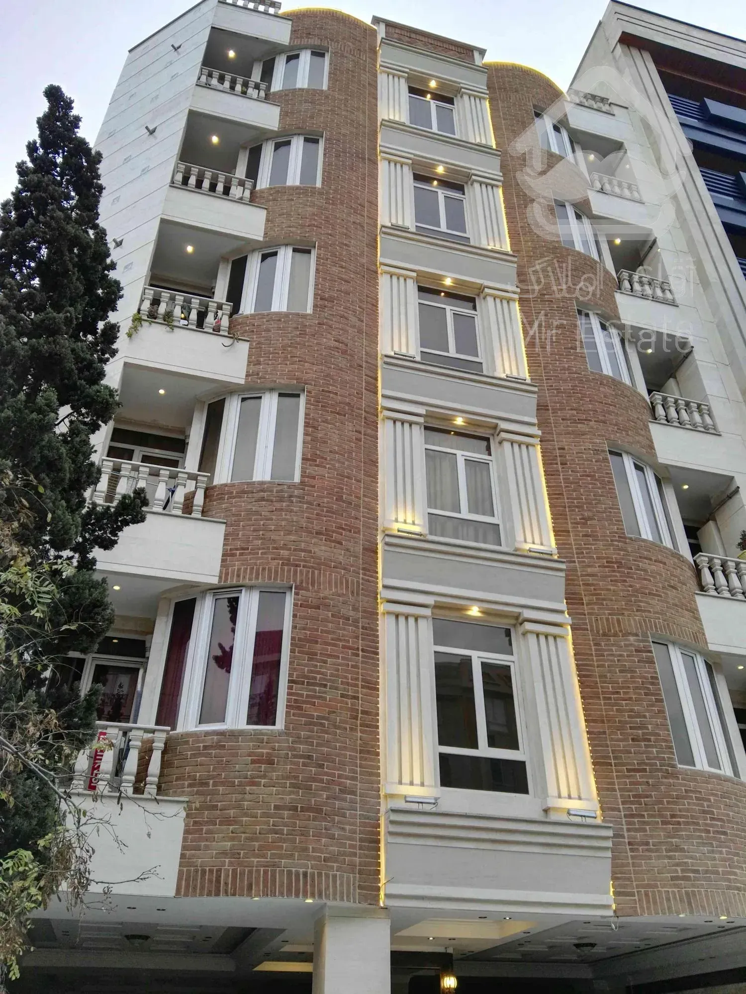 ۷۵ متر نوساز سوپر لوکس بلوار فردوس شرق ابراهیمی شمالی