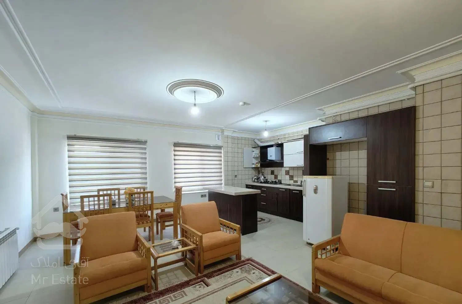 ۸۸ متر گلسار ابتدای نواب فول طبقه سوم