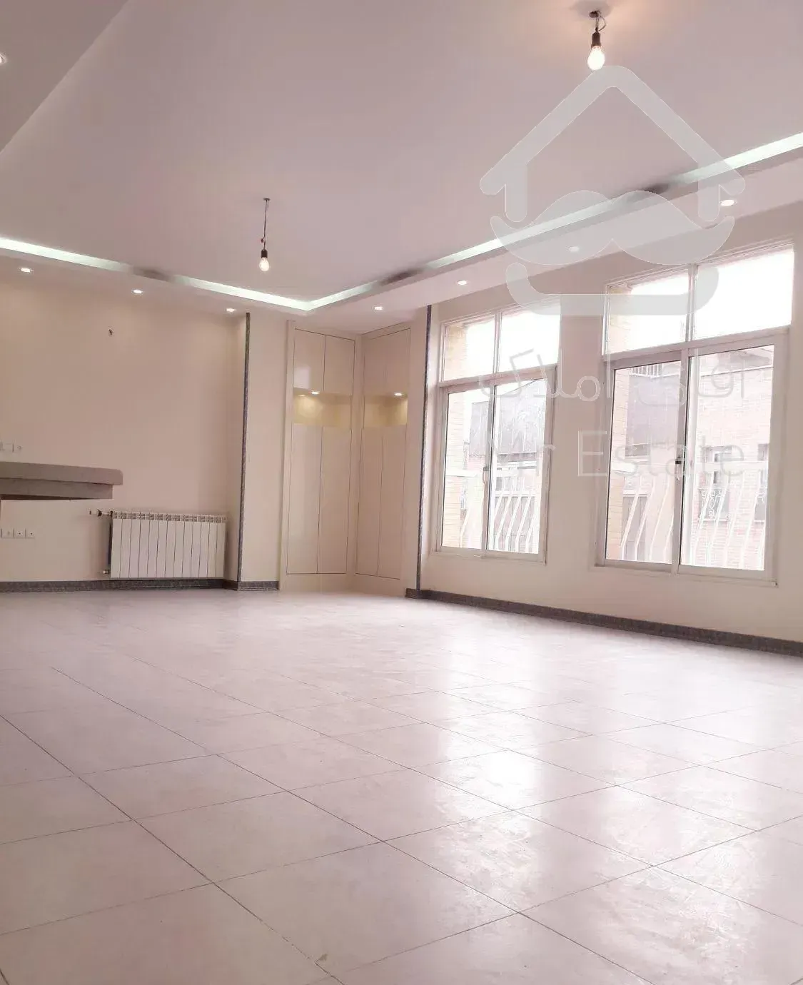 ۱۱۰متر اپارتمان خیابان توحید دوطرف نور