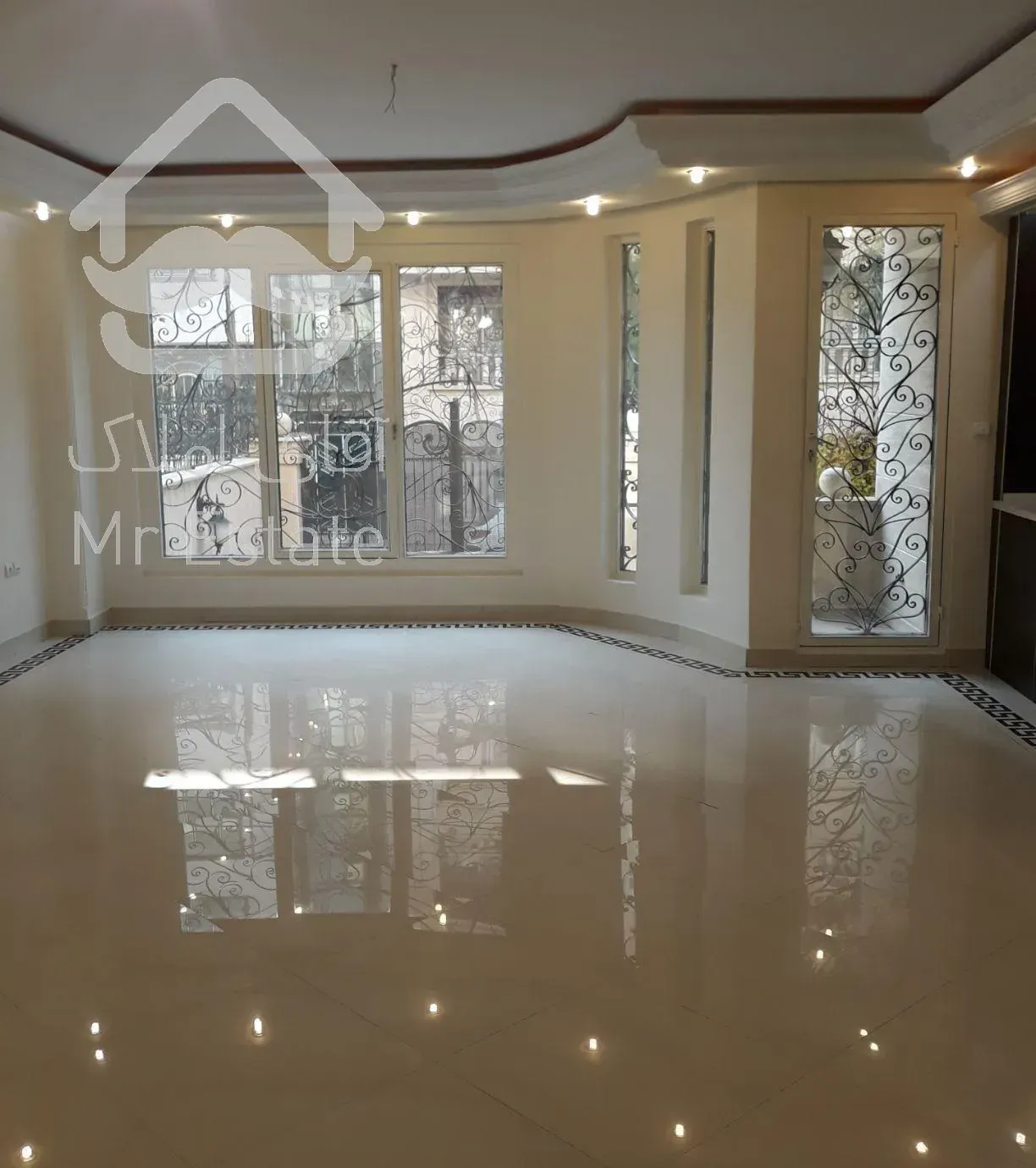 ۱۳۵متر۳خ فردوس غرب سازمان برنامه شقایق مرکزی