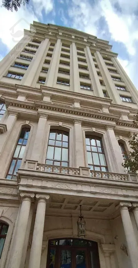 برج باغ ۳۰۰ متری ۴ خوابه در آجودانیه فول مشاعات