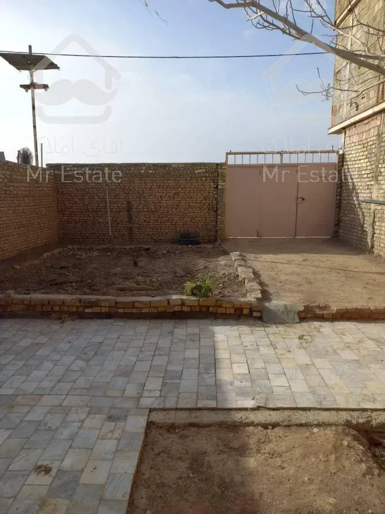 خانه ویلایی ۲۲۰متر دو خوابه