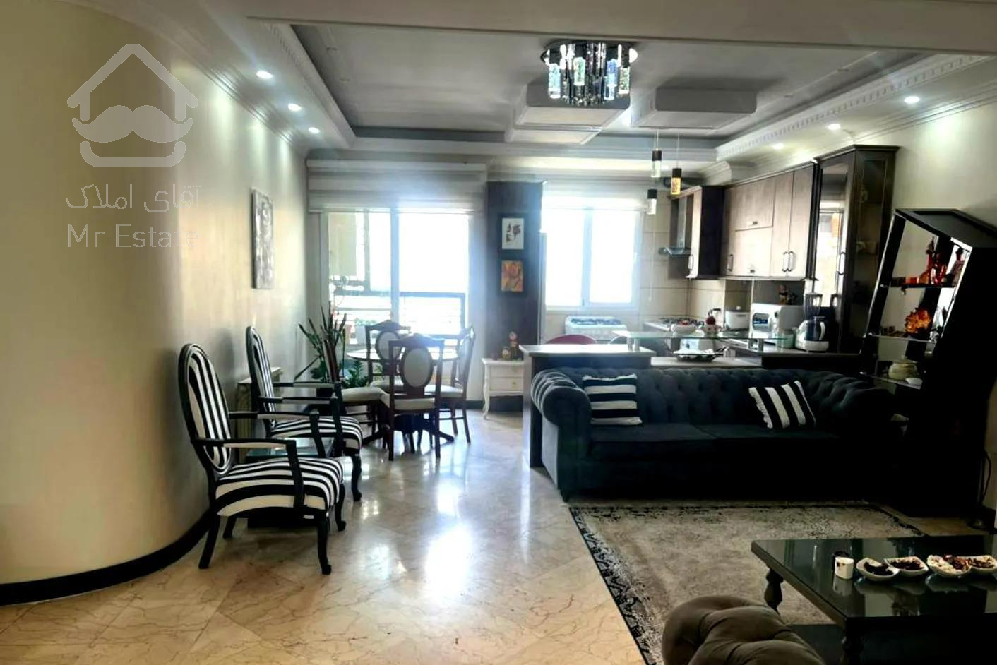 شاهین شمالی 95 متر طبقه5