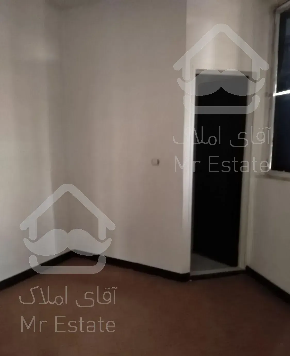 44متر فول امکانات استخر