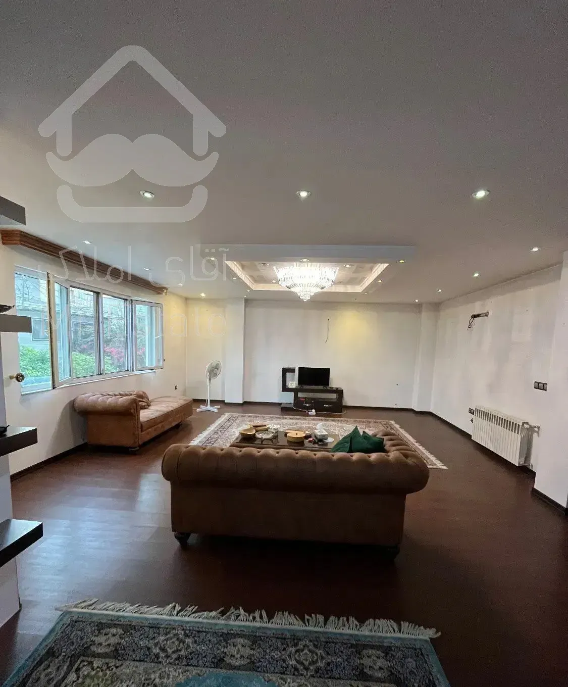 فروش آپارتمان ۱۴۰ متری تک واحدی در خیابان تهران